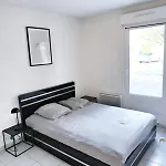 Le Cocoon Jasmin T2 Rdc Cosy Avec Jardin Clos فينوف سور لو
