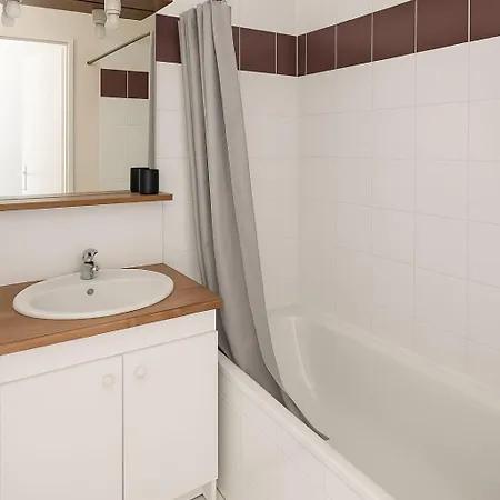Le Cocoon Jasmin T2 Rdc Cosy Avec Jardin Clos Appartamento Villeneuve-sur-Lot