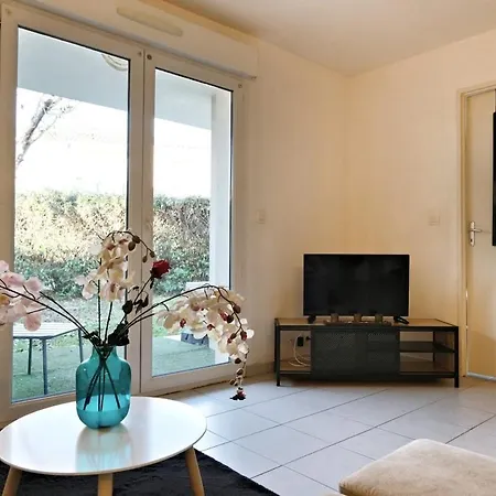 Le Cocoon Jasmin T2 Rdc Cosy Avec Jardin Clos *